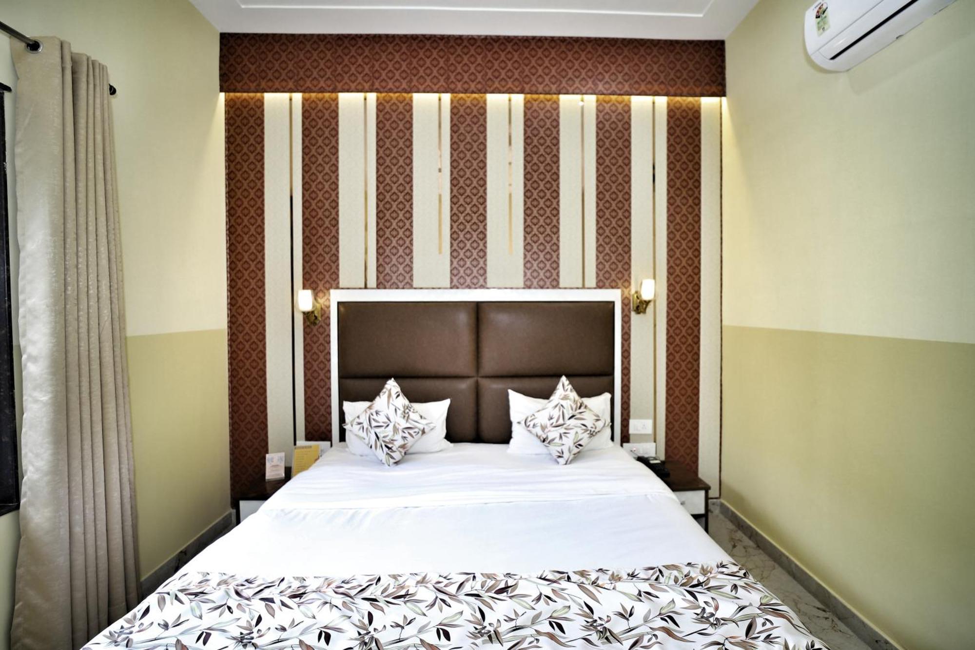 The Orchid Retreat Apartment Agra  Exterior photo